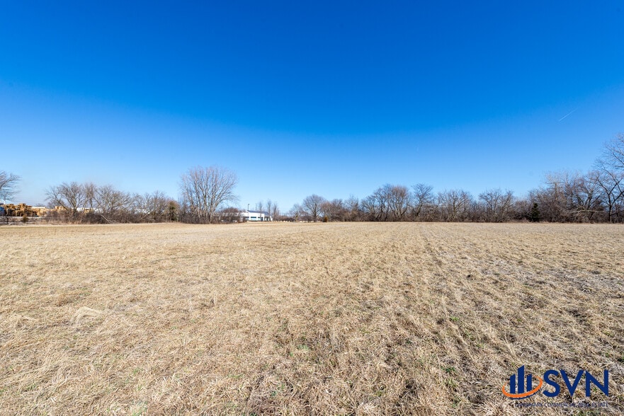 More Photos Of 31 W 255 Roosevelt Rd, West Chicago Land For Sale