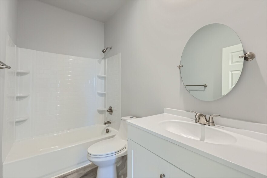 More Photos Of 7010 N 80th Ave, Glendale Apartments For Sale