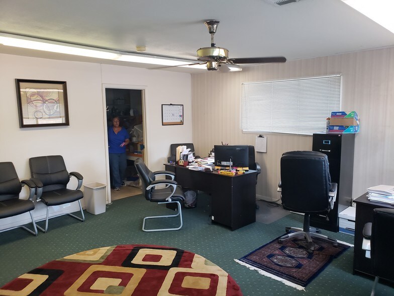 More Photos Of 1803 Kenwick Pl, Pasadena Daycare Center For Sale