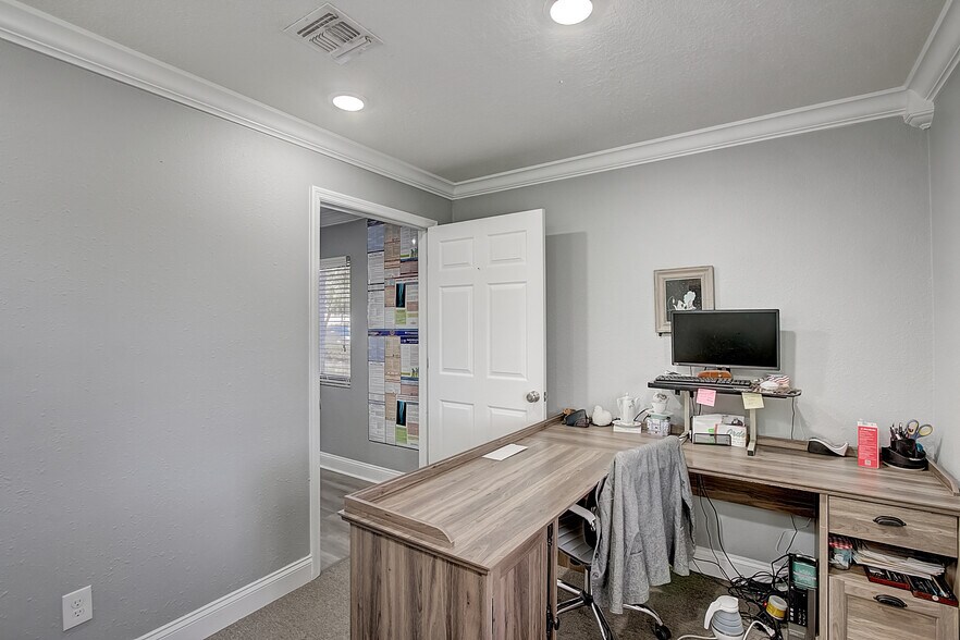 More Photos Of 201 W SR 434, Winter Springs Medical For Lease