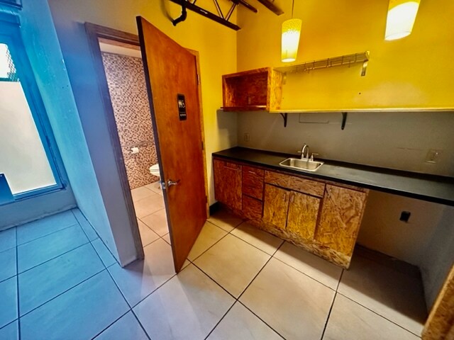 More Photos Of 1215 SE 8th Ave, Portland Service For Lease