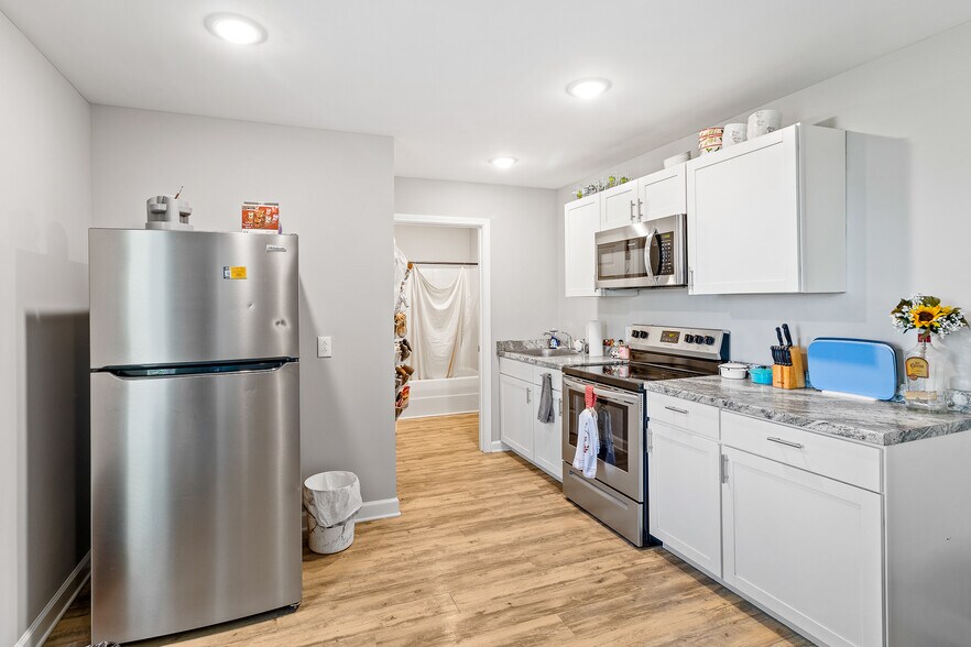 More Photos Of 200 Hubbard Rd, Winchester Apartments For Sale