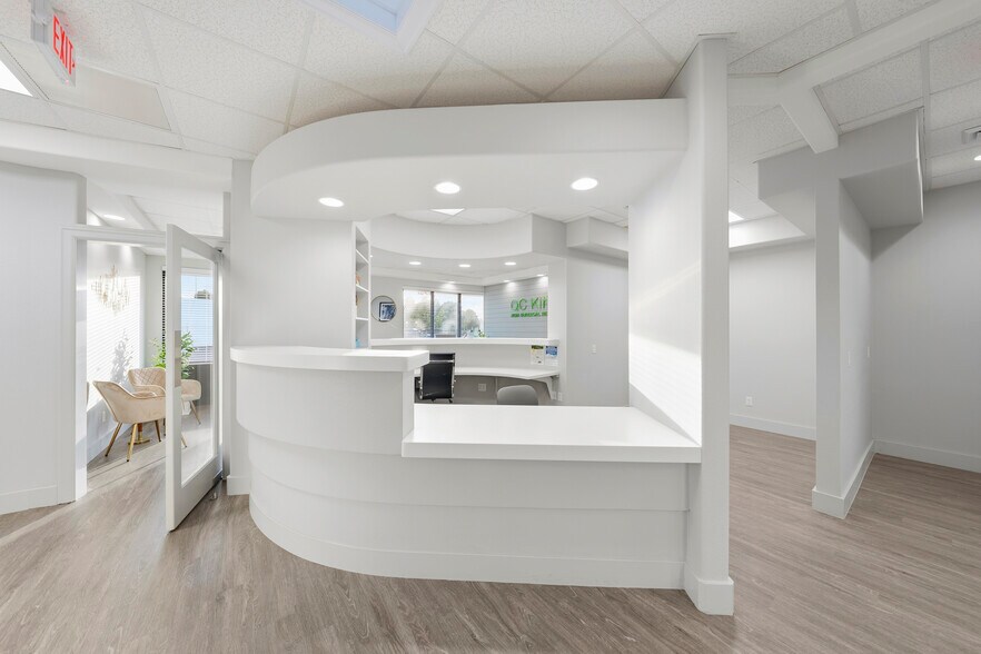 More Photos Of 1205-1350 Plaza Blvd, Central Point Freestanding For Lease