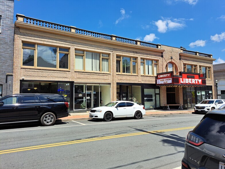 Primary Photo Of 31 S Main St, Liberty Sports And Entertainment For Sale