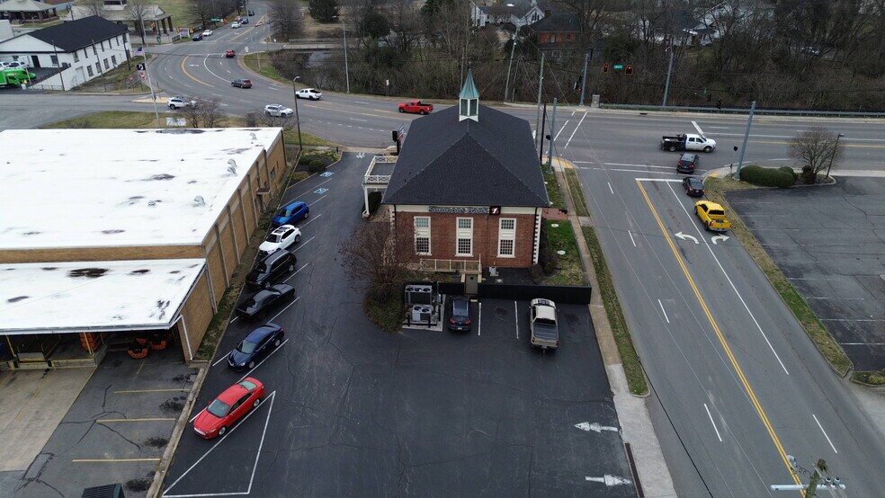 More Photos Of 2 Park St, Athens Office For Sale