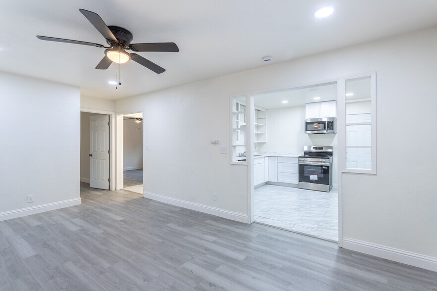 More Photos Of 1025 Parkview Ave, Redding Multifamily For Sale