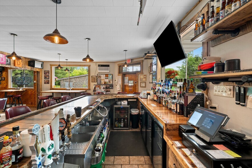 More Photos Of N12808 Northway Dr, Athelstane Restaurant For Sale
