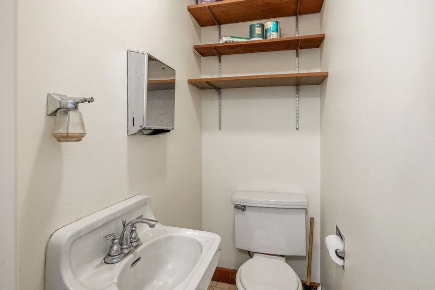More Photos Of 3021 Telegraph Ave, Berkeley Medical For Sale
