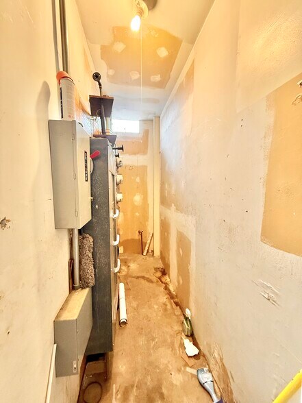 More Photos Of 1355-1359 W Chicago Ave, Chicago Apartments For Lease