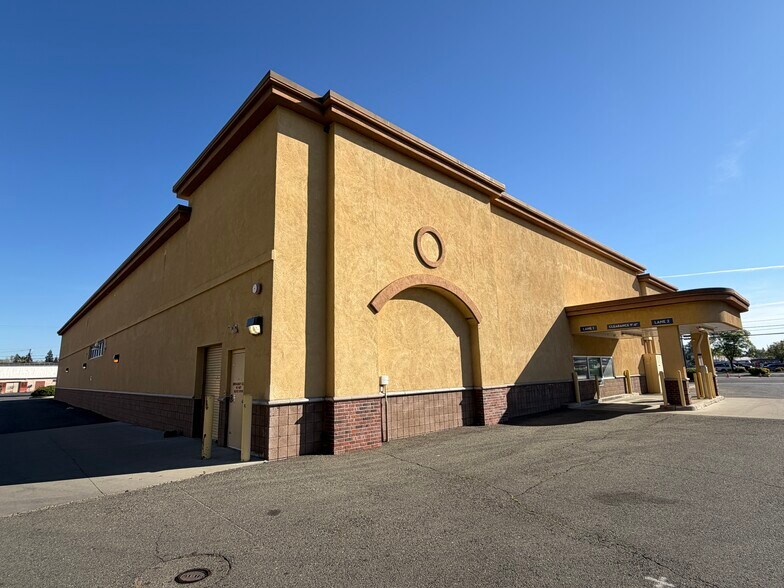 More Photos Of 1583 State Highway 99, Gridley Drugstore For Sale