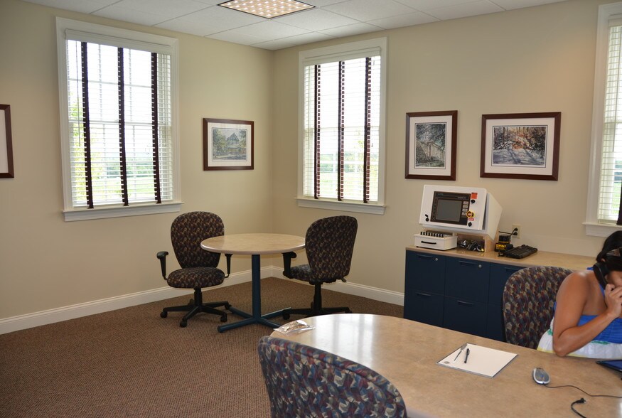 More Photos Of 140 Clemens Rd, Harleysville Office For Lease