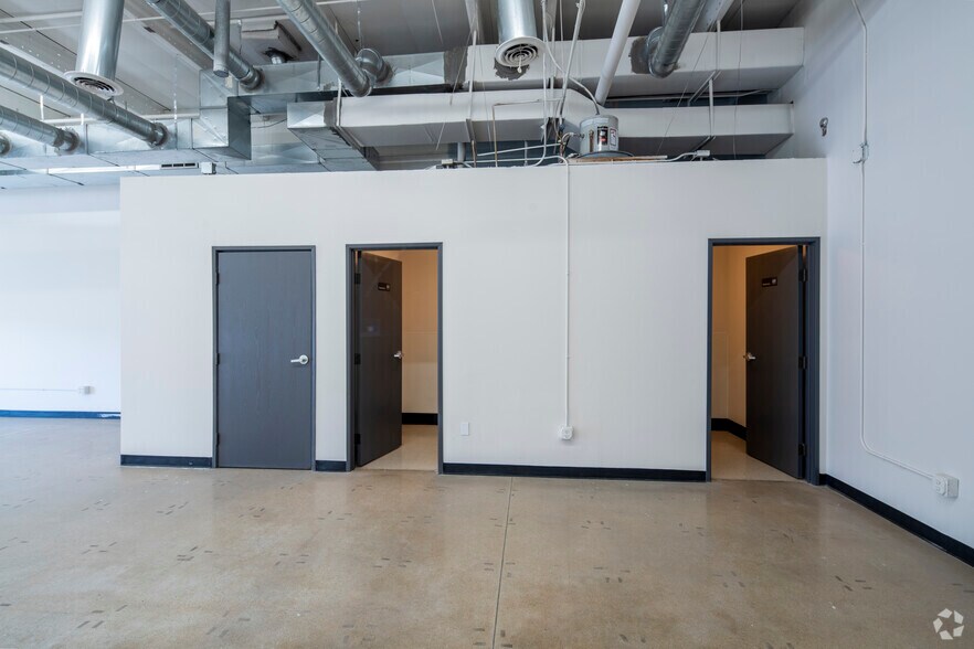 More Photos Of 7000 Broadway, Denver Unknown For Lease