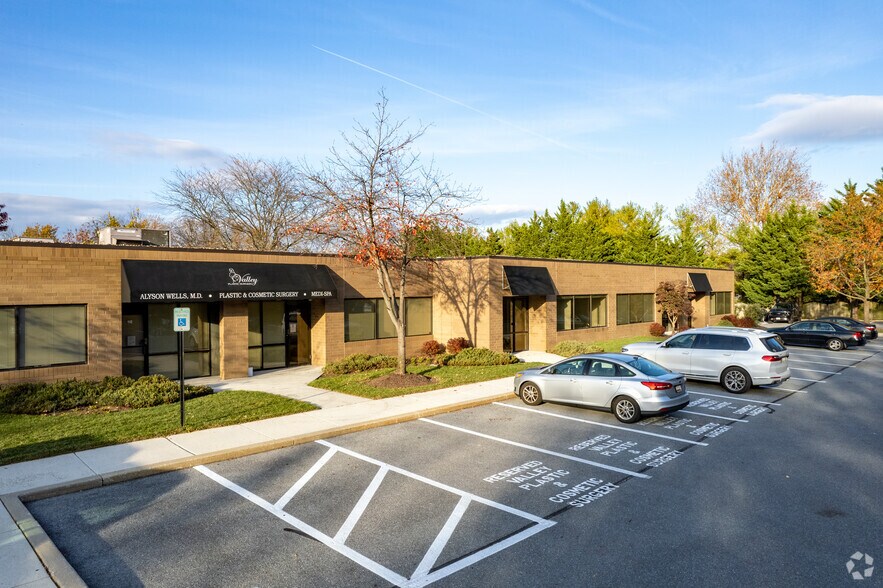 More Photos Of 10151 York Rd, Cockeysville Unknown For Lease