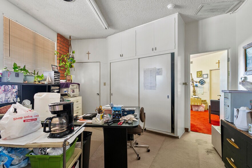 More Photos Of 7070 Palm Ave, Highland Specialty For Sale