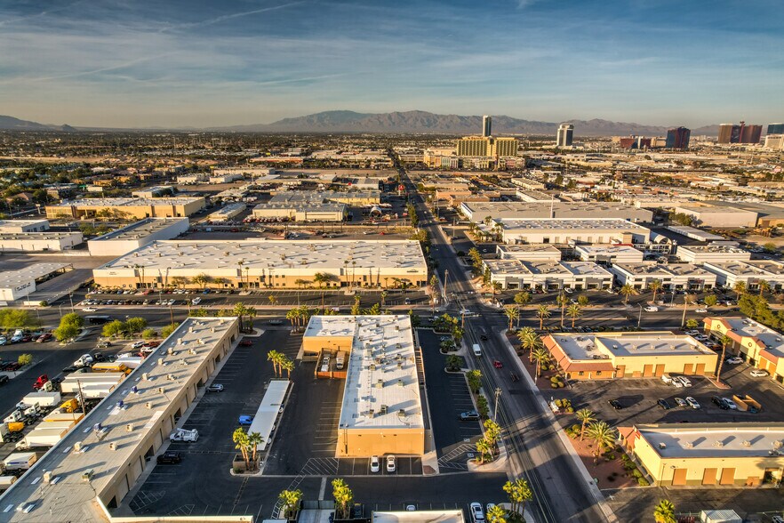 More Photos Of 5321 Cameron St, Las Vegas General Retail For Lease