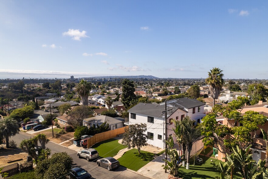 More Photos Of 6728 Thomson Ct, San Diego Apartments For Sale
