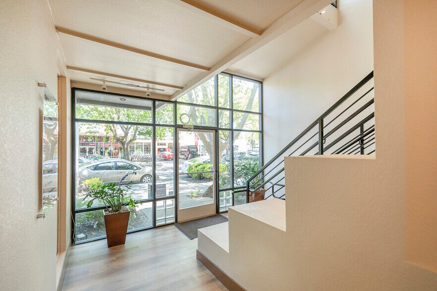 More Photos Of 2418-2420 K St, Sacramento General Retail For Sale