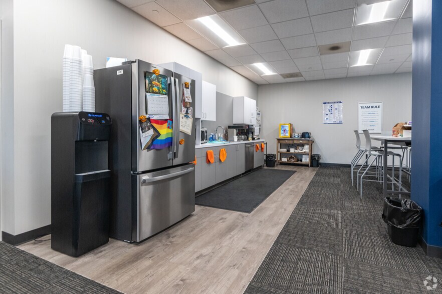 More Photos Of 8525 W 183rd St, Tinley Park Office For Sale