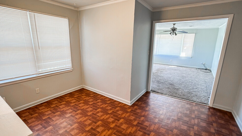 More Photos Of 1104 N Scott Ave, Belton Apartments For Sale