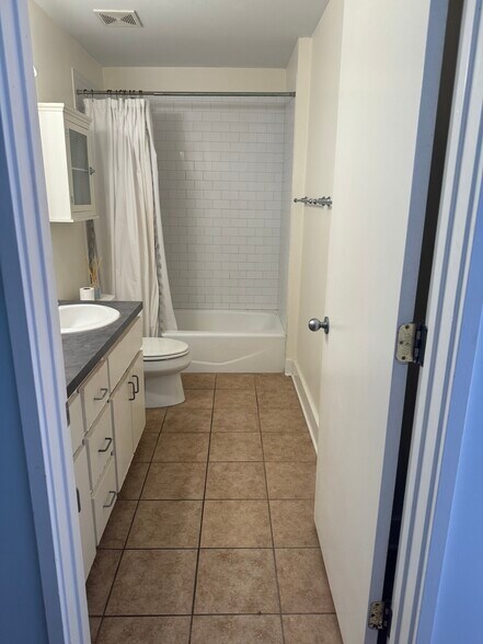 More Photos Of 316 W Broughton Ln, Savannah Loft Creative Space For Lease