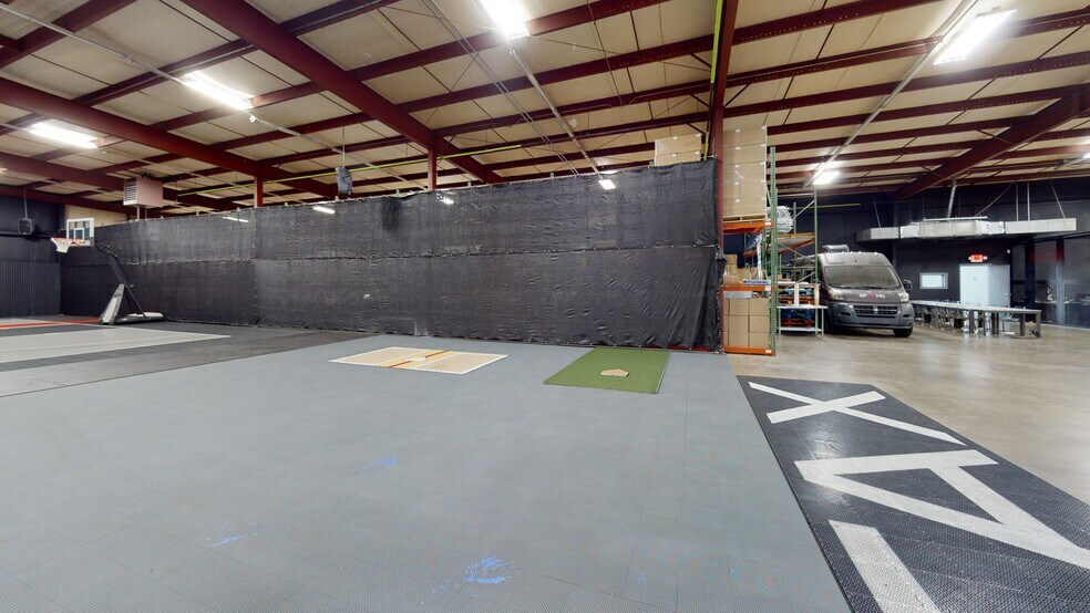 More Photos Of 3990 Sam Wilson Rd, Charlotte Warehouse For Lease