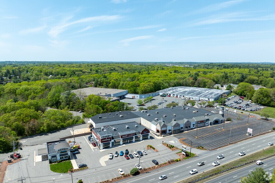 More Photos Of 24-38 Broadway, Lynnfield Storefront For Lease