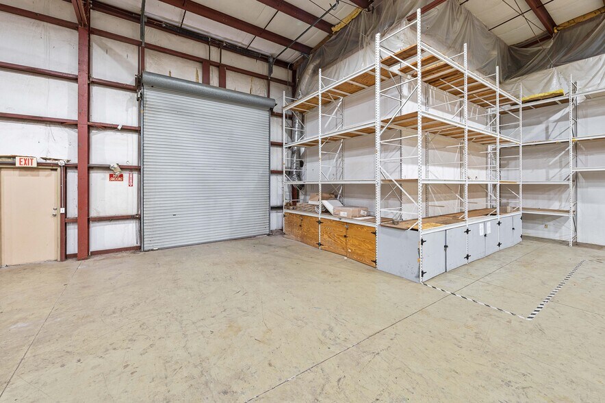 More Photos Of 3 Sunshine Blvd, Ormond Beach Manufacturing For Lease