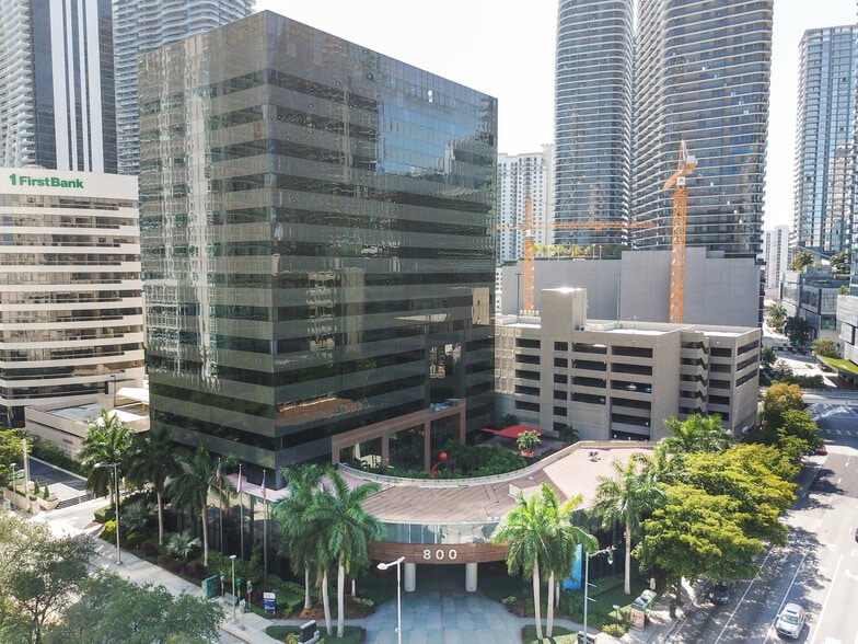 More Photos Of 800 Brickell Ave, Miami Office Residential For Lease