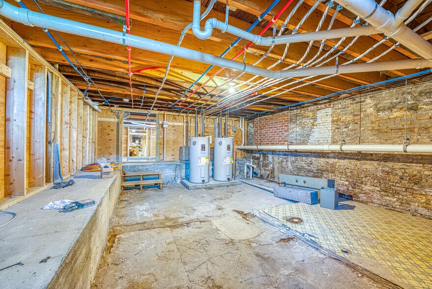 More Photos Of 2 Perkins Pl, Woodsville Apartments For Sale