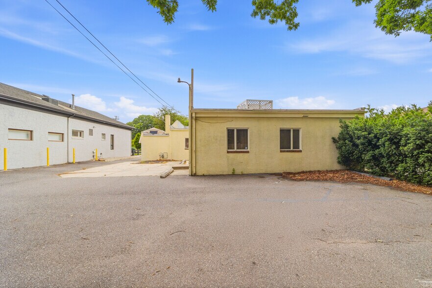 More Photos Of 2406 New Rd, Northfield Office For Sale