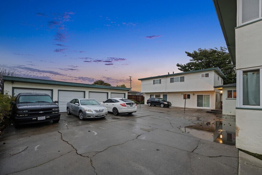 More Photos Of 3321 Barrett Ave, Richmond Apartments For Sale