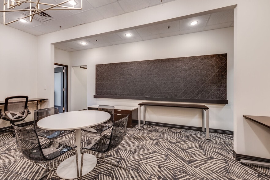 More Photos Of 1612 Westgate Cir, Brentwood Office For Lease
