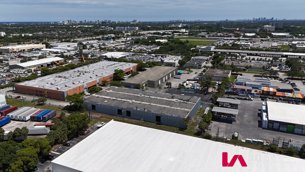 More Photos Of 1401 SW 8th St, Pompano Beach Warehouse For Lease