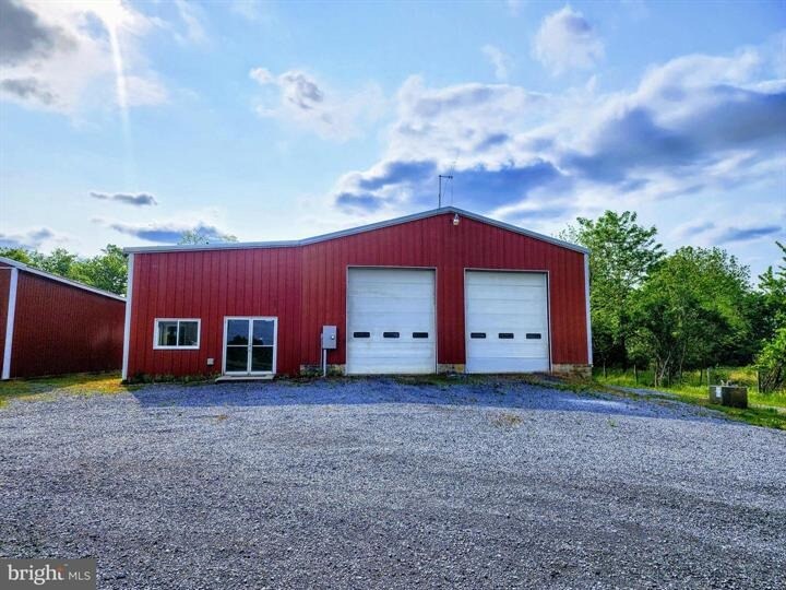 More Photos Of 215 Burkharts ln, Martinsburg Flex For Lease