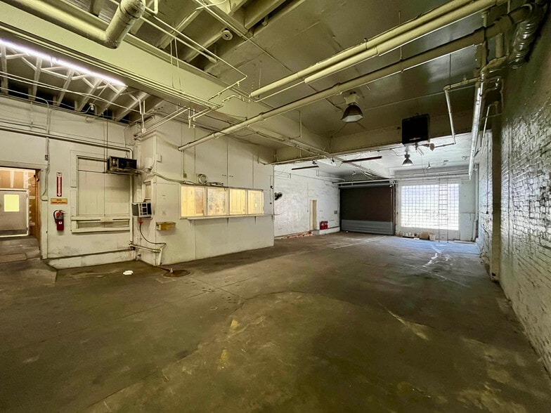 More Photos Of 1111 Maryland Ave, Baltimore Office For Lease