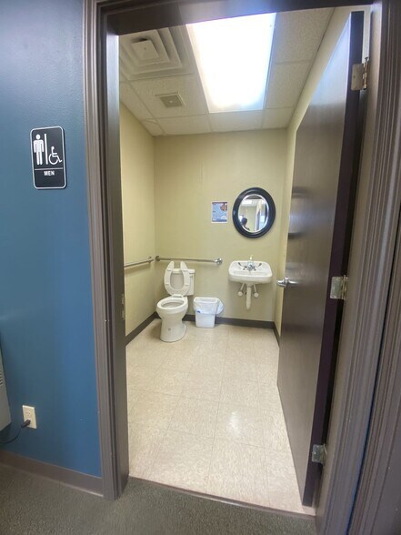 More Photos Of 280 Southfield Rd, Shreveport Freestanding For Lease