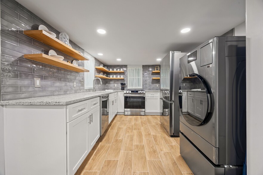 More Photos Of 10 Claire Dr, Atlanta Multifamily For Sale