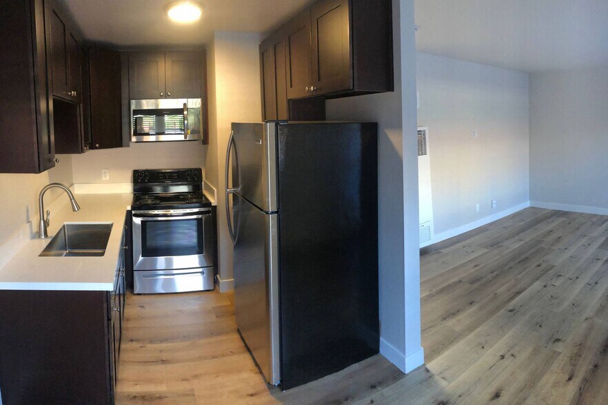 More Photos Of 5747 Lauretta St, San Diego Apartments For Sale