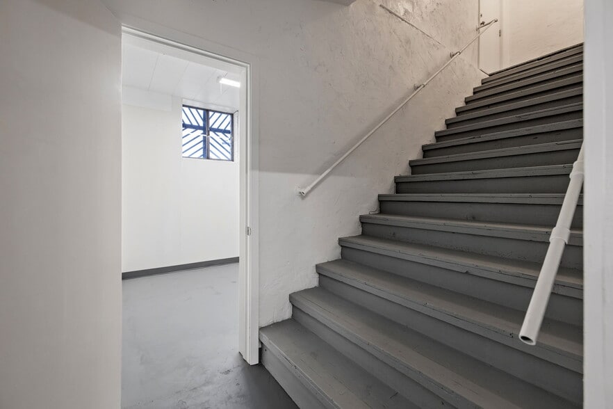 More Photos Of 401 W Lerdo Hwy, Shafter Religious Facility For Sale