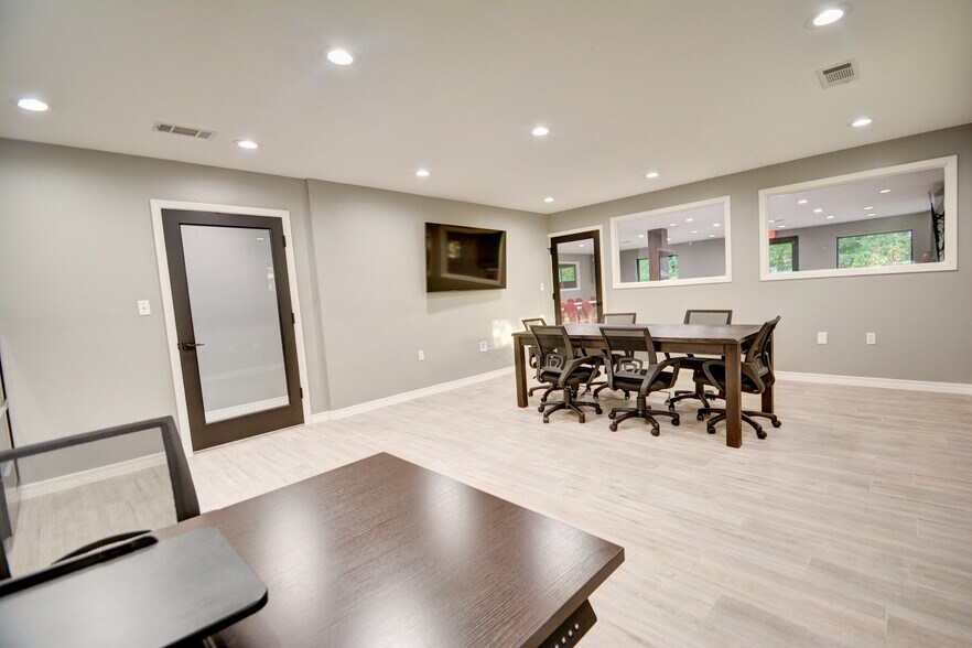 More Photos Of 26615 Oak Ridge Dr, The Woodlands Office For Lease