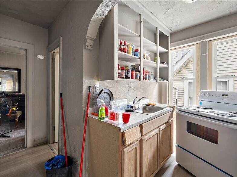 More Photos Of 18037 Pelkey St, Detroit Multifamily For Sale