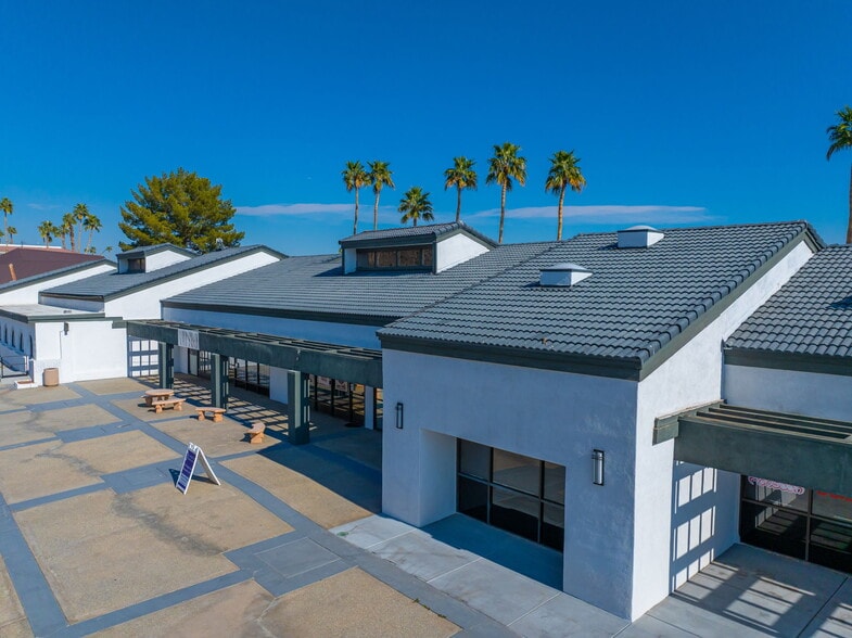 More Photos Of 72221 Hwy 111, Palm Desert Unknown For Lease
