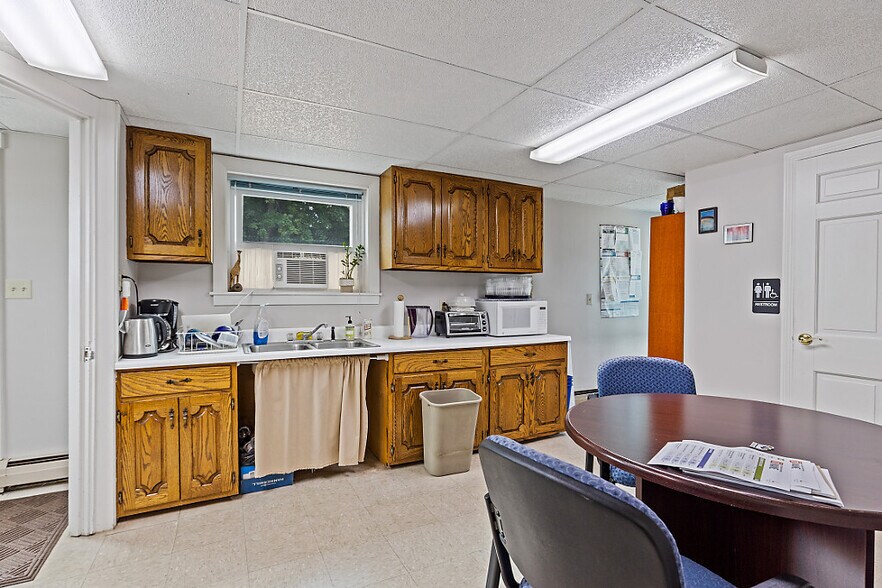 More Photos Of 323 State St, Augusta Office Residential For Sale