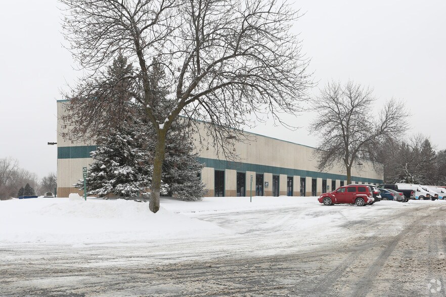 More Photos Of 1325 Eagandale Ct, Eagan Warehouse For Lease