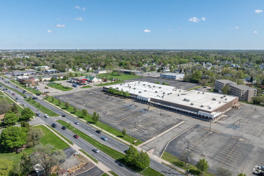 More Photos Of 1820-1900 44th St SE, Grand Rapids Medical For Sale