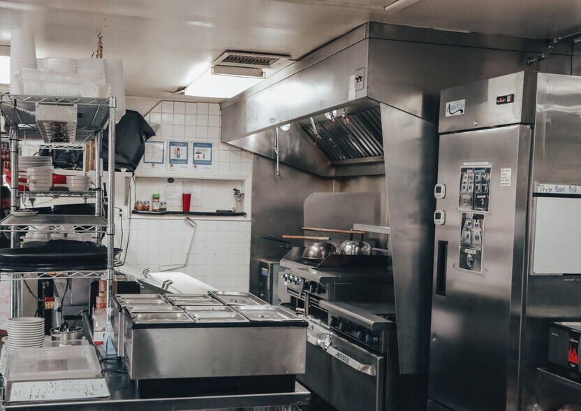 More Photos Of 32138 Highway 72, Golden Restaurant For Sale