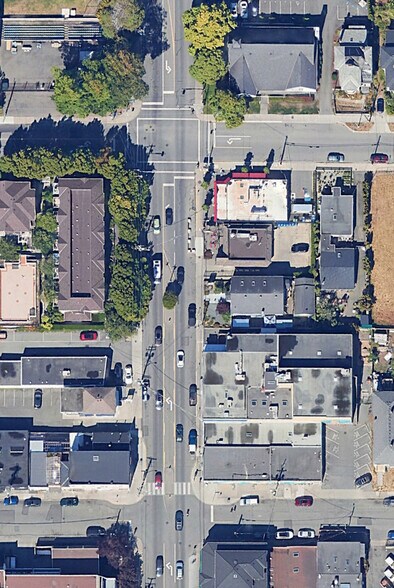 More Photos Of 1833 Cook St, Victoria Storefront For Sale
