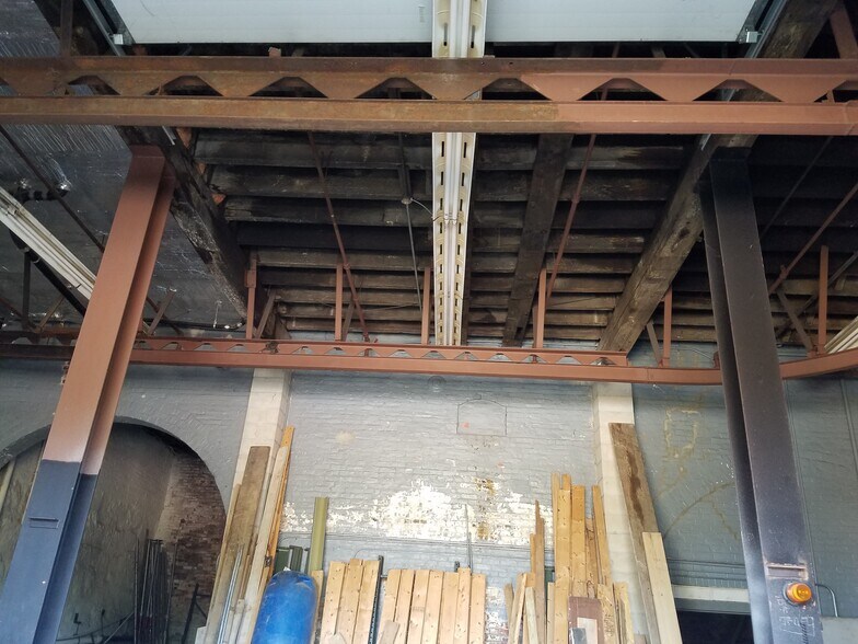More Photos Of 75 Walnut St, Fitchburg Warehouse For Sale