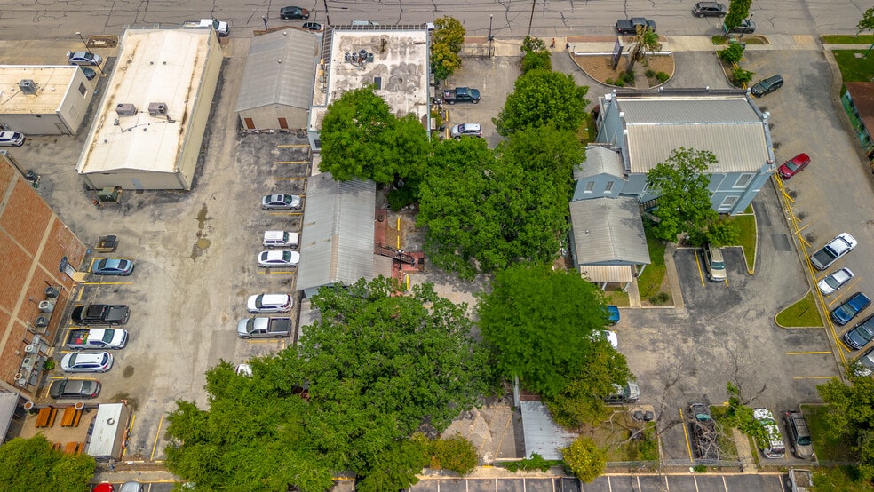 More Photos Of 150-162 S Seguin Ave, New Braunfels Office For Lease