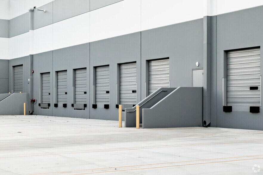 More Photos Of 2929 E Imperial Hwy, Brea Warehouse For Lease